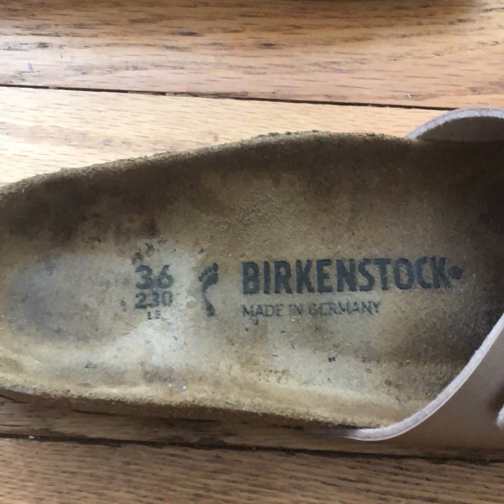 Birkenstock Metallic Bronze Pink Sandals. Size 36. Lightly worn. - Picture 3 of 7
